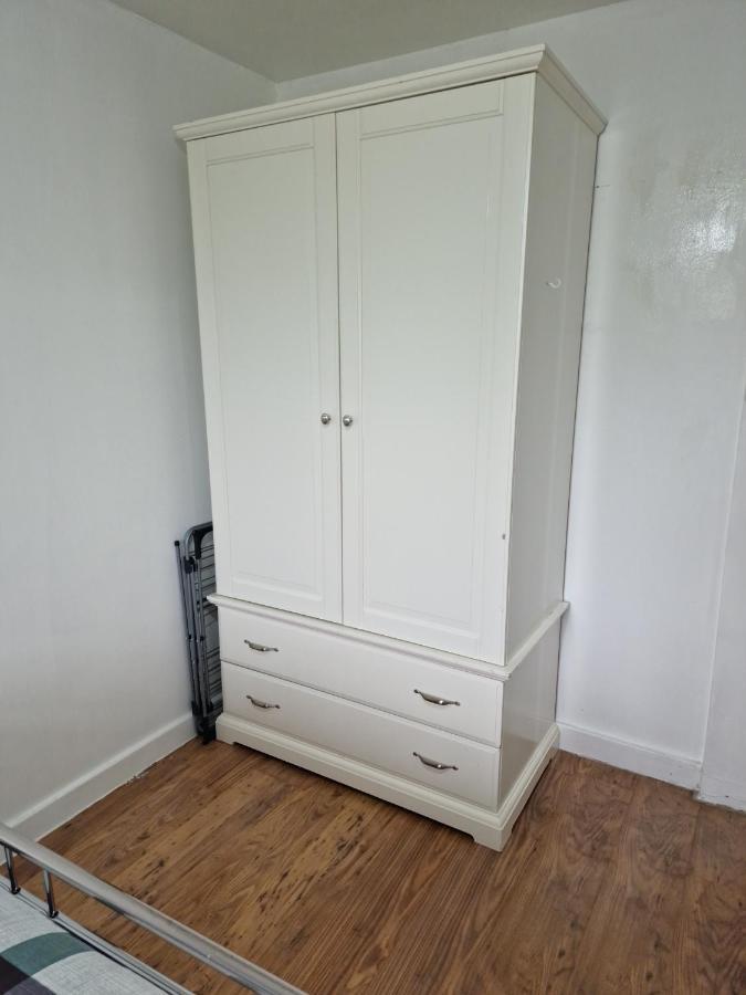 Cozy Double Bedroom In Zone 1-2 Central 런던 외부 사진
