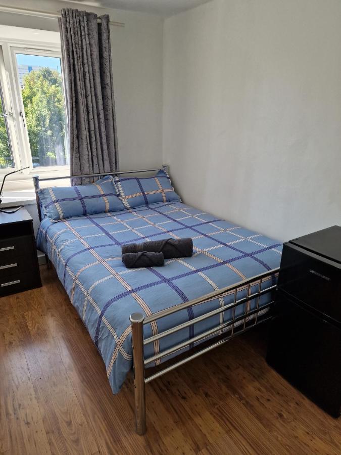 Cozy Double Bedroom In Zone 1-2 Central 런던 외부 사진