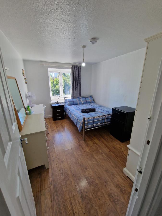 Cozy Double Bedroom In Zone 1-2 Central 런던 외부 사진